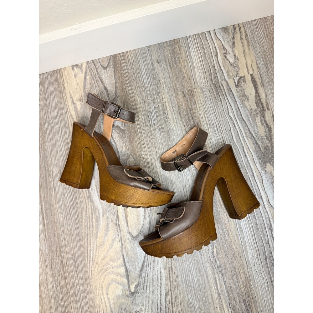 Y2K Musse & Cloud Platform Sandals Wood Heel Ankle Strap Buckle Detail Womens